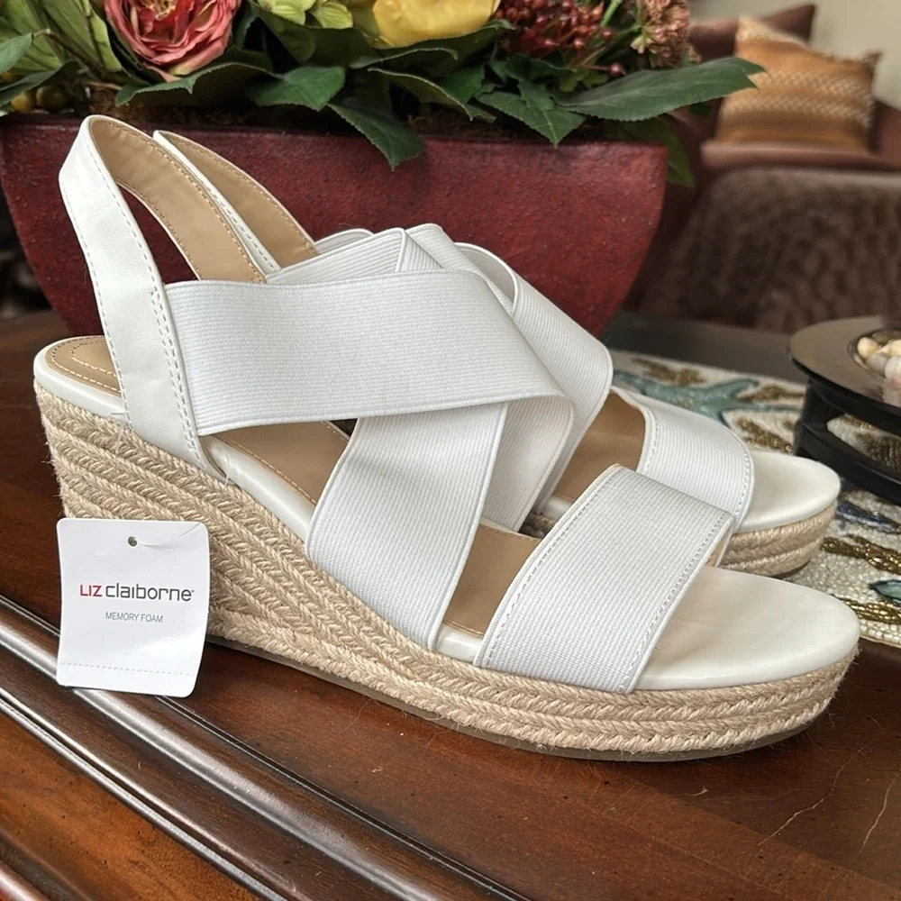 Brand New Liz Claiborne Memory Foam White Fabric Stretch Wedge Espadrille Sandal